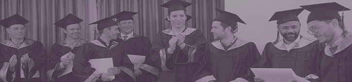 <small>« <em>Le certificat Data Scientist est une formation complète et pointue qui aborde en profondeur les différentes dimensions de la Data science</em> ». Tarik, ancien certifié.</small>